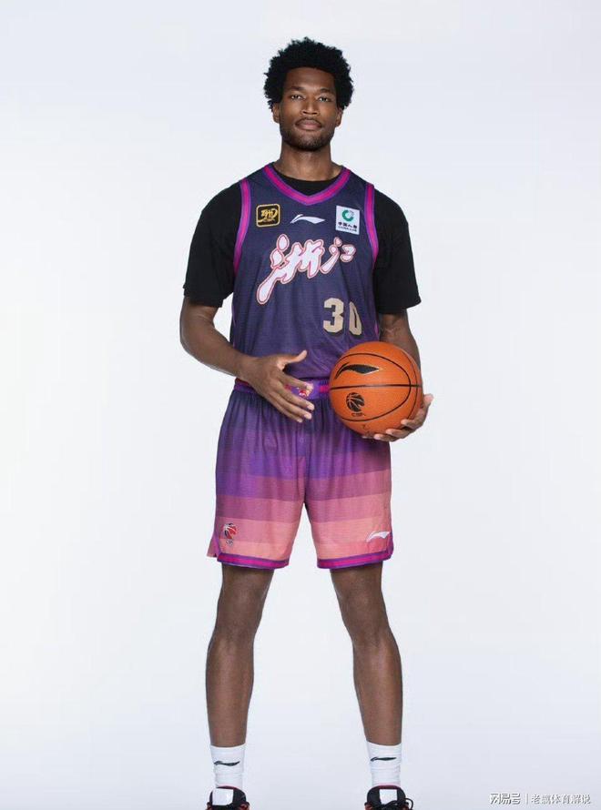 官方网站-里昂围绕NBA季后赛防线松动赛前广厦男篮战术微调——法甲节点到来，赛前萨克拉门托国王备战法国杯瞬间刷屏(洛杉矶湖人vs萨克拉门托国王)